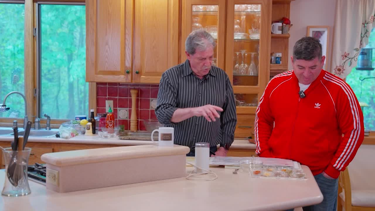 All About the Flavors: Crab in the Cakes